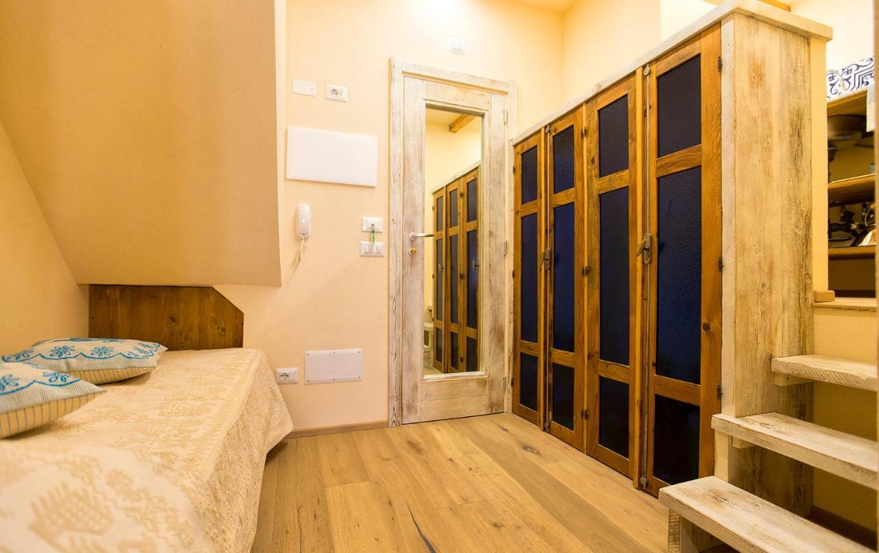 Grand Suite Gioberti Elegante Nel Cuore Di Alguer Exterior foto